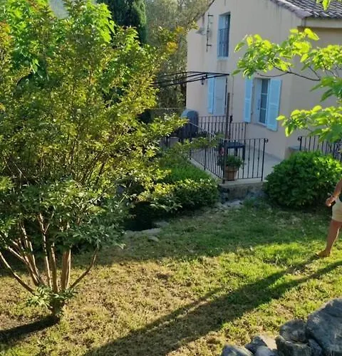 فندق مبيت وإفطار Les Rosiers - Garance كونكا